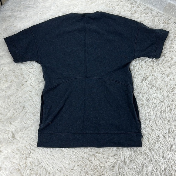 Lululemon Cut Above Tee Heathered Naval Blue - Picture 5 of 6